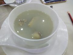无花果雪梨炖猪展汤-新苑酒家(嘉宾路店)