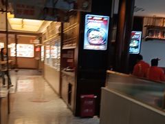-阿瓦山寨·湘菜现炒·剁椒鱼头王(咸阳总店)