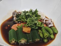 -红鼎豆捞·非遗鲍皇汤火锅(宝丰路店)