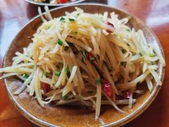 青椒土豆丝-苗湘食府(十年店)