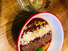 浆果之吻果昔碗-Moka Bros 摩卡站(西单大悦城店)