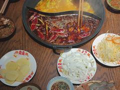 -萍姐火锅·公路夜市(武汉首店)