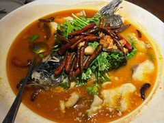 山茶油丹江大鱼头-清水亭湖北菜(大屯DT51店)