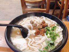 -鑫花溪牛肉米粉(文星广场店)