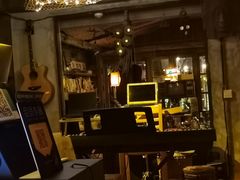 -城墙外BAR