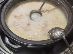 -大匠工房古船木艺术餐厅·猪肚鸡专门店(长白仙岛店)
