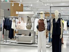 -COS(益田假日广场店)