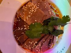 -临界音乐酒馆·小龙虾·江湖菜(华熙LIVE·鱼洞店)