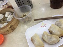 -珊珊小笼馆(仙霞路店)