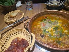 -洱火云南酸菜牛肉火锅(石景山当代商城店)