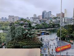 -包整·丝娃娃(一览甲秀楼风景店)