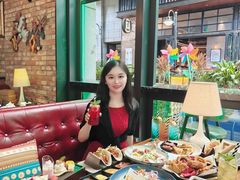 -Famous肥猫墨西哥音乐餐吧(五棵松华熙LIVE店)