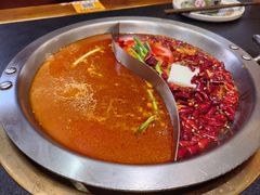 -沸炉重庆老火锅(军事博物馆店)