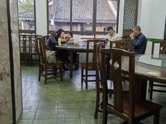 -东伊顺(高银街店)