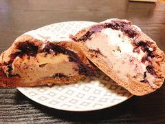 芋泥紫薯芝士紫米欧包-纯坊佳哥手作(江汉路店)