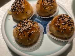 秘制叉烧酥-维园悦谱·海派家常菜(乌鲁木齐南路店)