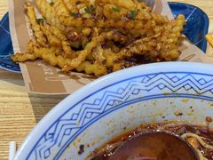 -魔都三兄弟酸辣粉·蘸卤炸串(虹桥万科店)