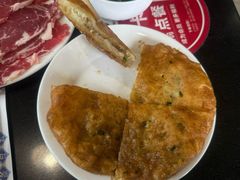 -周老三跷脚牛肉·全牛火锅(非遗传承店)