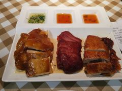 -新大咀港式茶餐厅(宝山万达店)