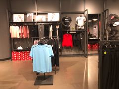 -耐克(恒隆广场店)