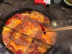 -红九格老火锅(三峡广场店)