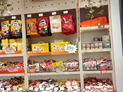 -来伊份(曹安公路三店)