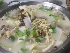 -黎老幺光雾山黄羊汤锅