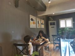 -新澳港式茶餐厅(余姚路店)