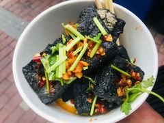 -黑色经典臭豆腐·湖南特产(步行街店)