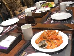 -四海一家自助餐(益田假日广场店)