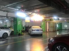 -虹桥天地-停车场