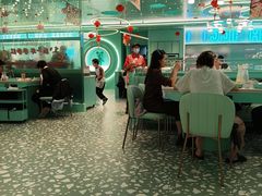 -季季红火锅(柳州城中万达二店)