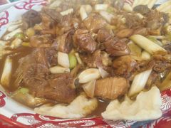 关东炒笨鸡-闯关东东北农家菜(崂山石老人店)