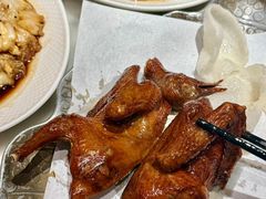 -蝴蝶里·粤菜·点心(滨江龙湖店)