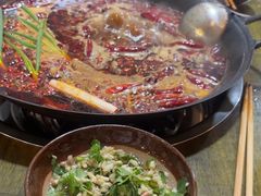 -黄潇洒老火锅(九眼桥宏济巷店)