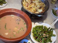 -老街烧烤大排档·地道湖北菜·龙虾馆(汉口火车站店)