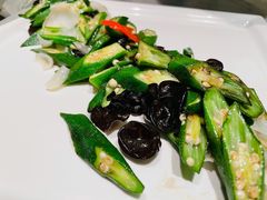 百合炒秋葵-辛香汇·现炒川菜(淮海路百盛店)