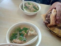 -洪峰浩老北京烧饼夹肉(角门路店)