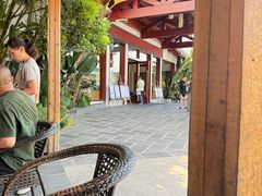 -腾冲洞山温泉村