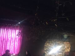 -树下时尚餐厅(翠园街店)
