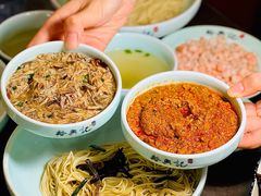 -裕兴记•蟹黄面馆(人民广场店)