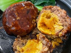 淮扬咸蛋黄狮子头-东方既白(深圳北站店)