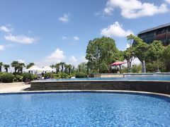 -上海滴水湖皇冠假日酒店