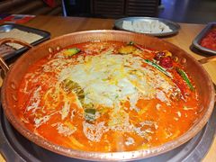 -洱火云南酸菜牛肉火锅(石景山当代商城店)