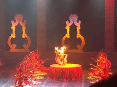 -勐巴拉娜西超级歌舞秀