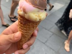 甜筒-詹爷爷乌节路街头冰淇淋