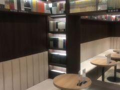 -钟书阁(群光广场店)