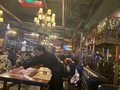 大堂-爱啤精酿·民谣酒馆(滨江店)