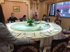 -沪华海鲜大酒楼(南汇店)