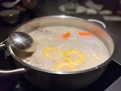 澳门鸡脚猪骨煲（小）-官也街澳门火锅(新源里店)